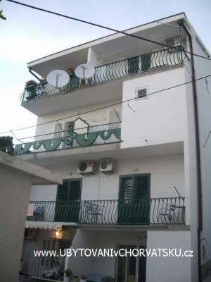 Apartmaji and rooms Gojak Milenka - apartmaji Makarska Hrvaška
