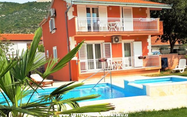 Luxury Villa Poquito - apartmaji Makarska Hrvaška