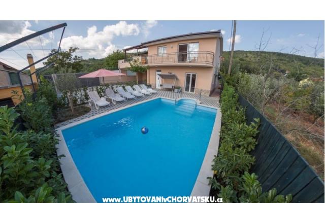 Villa Juričić - apartmaji Makarska Hrvaška