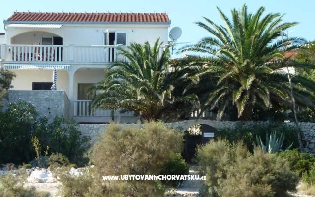 Apartma Bartulović - apartmaji Marina - Trogir Hrvaška