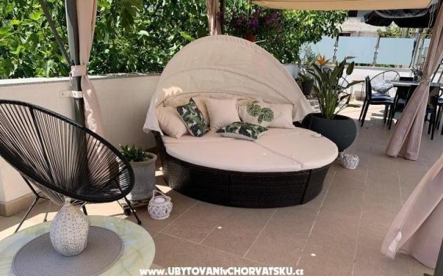 Apartma Botić - apartmaji Marina - Trogir Hrvaška