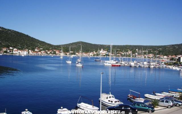 Apartma Dragica - apartmaji Marina - Trogir Hrvaška