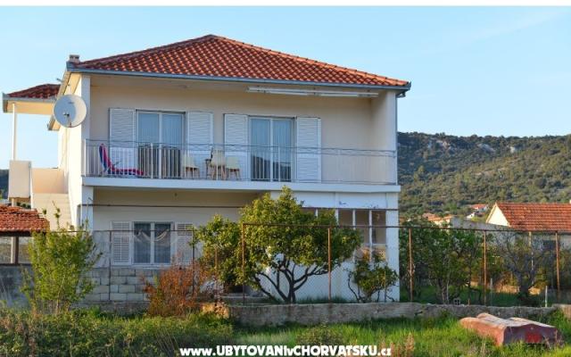 Apartma Leonora - apartmaji Marina - Trogir Hrvaška
