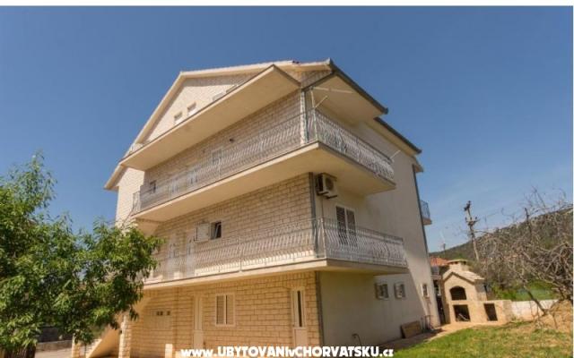 Ferienwohnung Vinisce - apartmaji Marina - Trogir Hrvaška