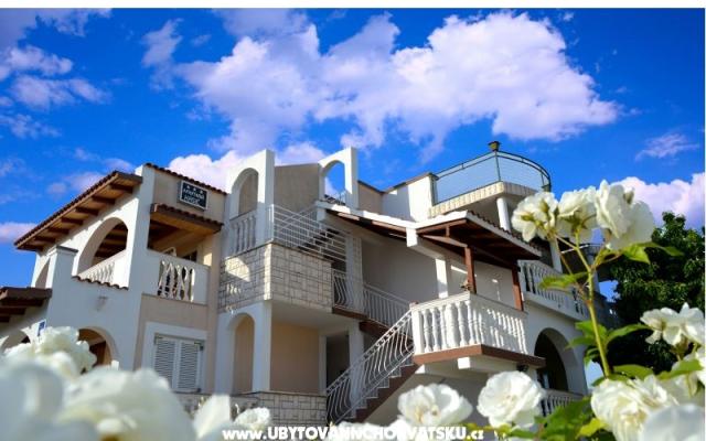 Apartmaji Hasić - apartmaji Marina - Trogir Hrvaška