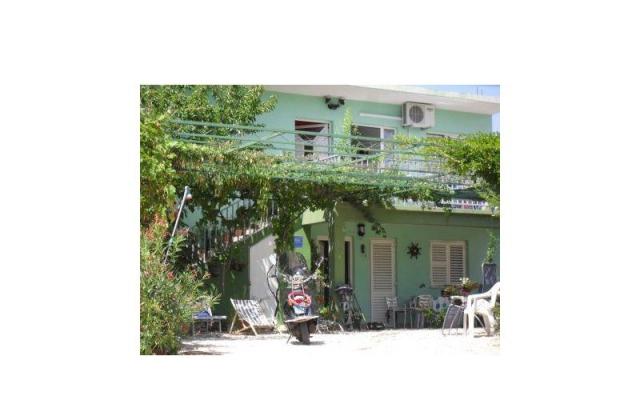 Apartmaji Mirkovic - apartmaji Marina - Trogir Hrvaška
