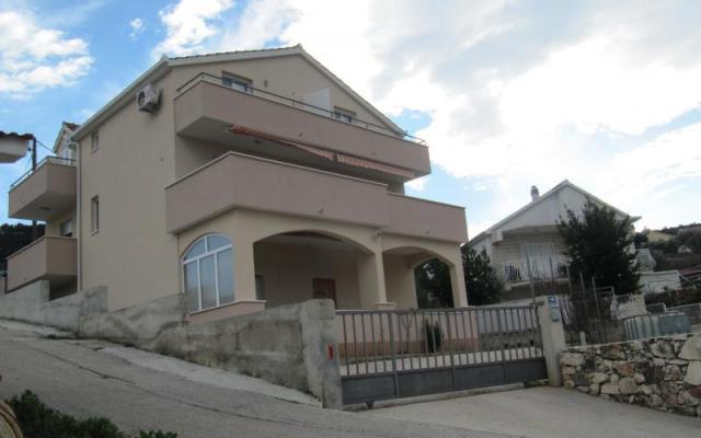 Apartmaji Mladen Majić - apartmaji Marina - Trogir Hrvaška