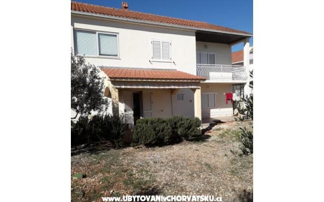 Apartmaji Vuletić - apartmaji Marina - Trogir Hrvaška