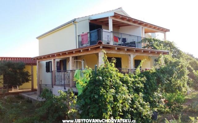 Apartmaji Liljana - apartmaji Marina - Trogir Hrvaška