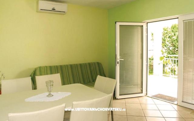 Karabatić Joško Apartmaji - apartmaji Marina - Trogir Hrvaška