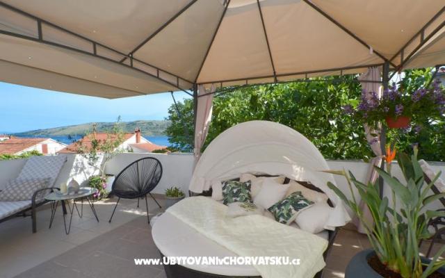 Lanterna - apartmaji Marina - Trogir Hrvaška