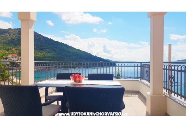Villa Bilic - apartmaji Marina - Trogir Hrvaška
