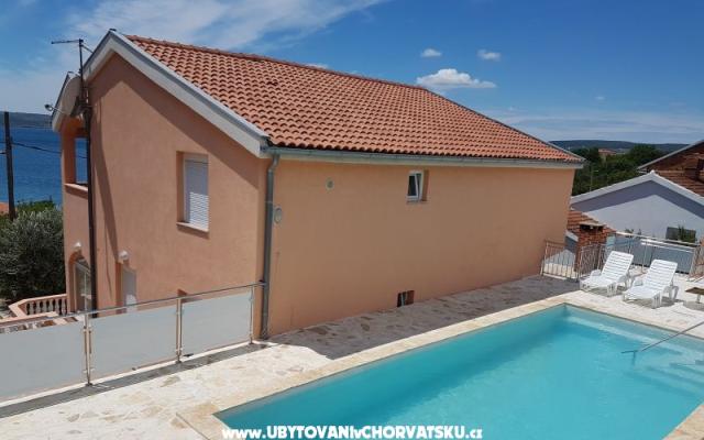 Villa Maja - apartmaji Maslenica Hrvaška
