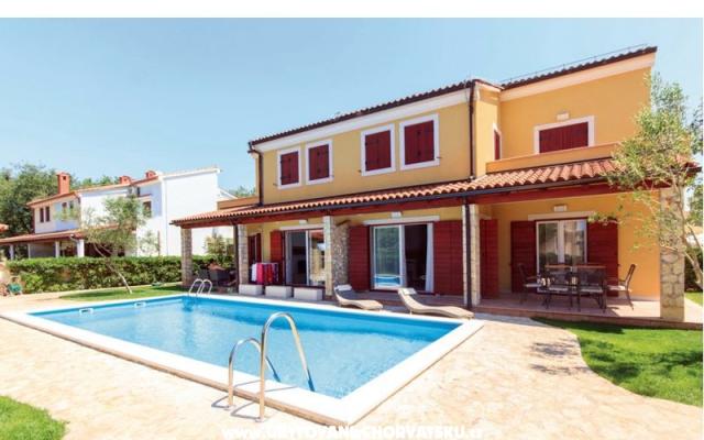 Apartma Oliva D1 z bazenom - apartmaji Medulin Hrvaška