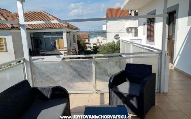 Apartma Klaudijo - apartmaji otok Murter Hrvaška