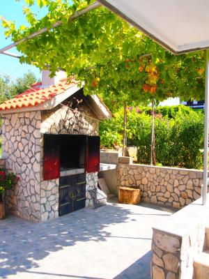 Apartma Mario - apartmaji otok Murter Hrvaška