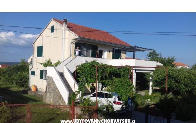 Mia Apartma MURTER - apartmaji otok Murter Hrvaška