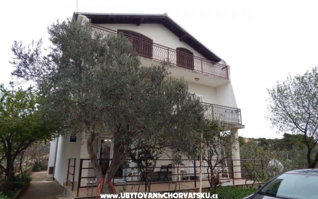 Apartma Visnja - apartmaji otok Murter Hrvaška