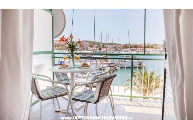 Apartmaji Lapov - apartmaji otok Murter Hrvaška