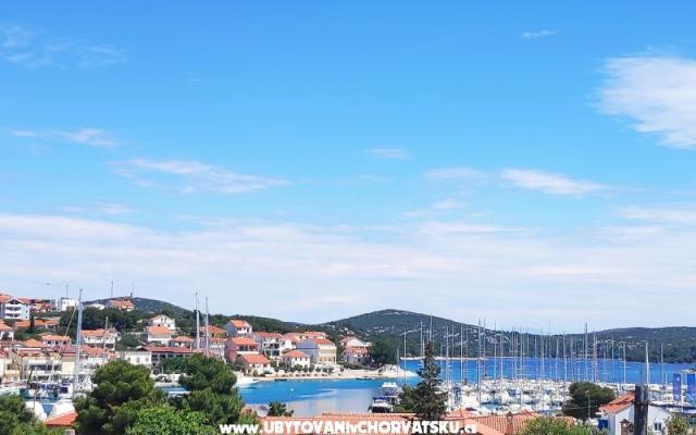 Apartmaji Jadranka - apartmaji otok Murter Hrvaška