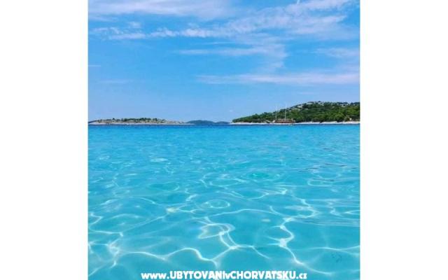 Vila Franka - apartmaji otok Murter Hrvaška