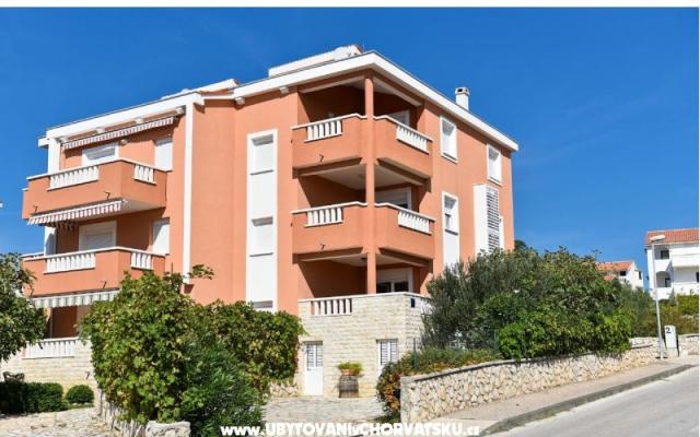 Apartmaji Ilija - apartmaji Novalja - Pag Hrvaška