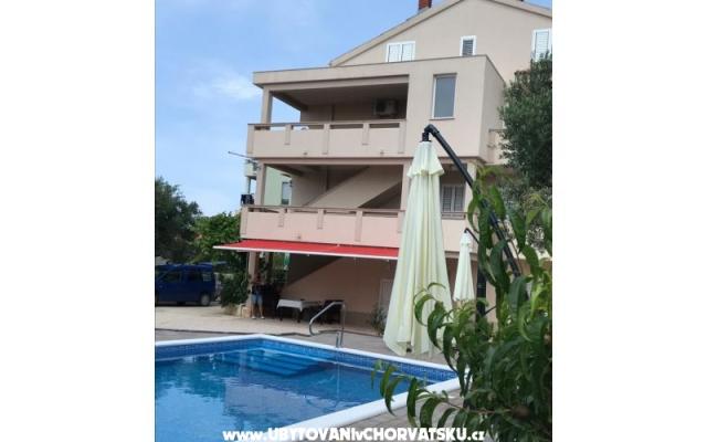 Apartmaji Katarina - apartmaji Novalja - Pag Hrvaška