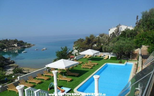Macadams apartmani i restoran - apartmaji Novalja - Pag Hrvaška