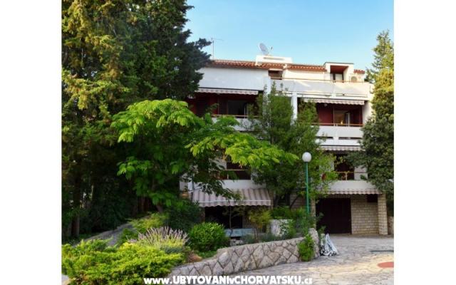 Apartmaji LEA - apartmaji Novalja - Pag Hrvaška