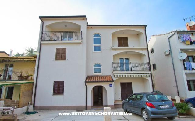 Apartmaji Andrea Del Mare - apartmaji Novigrad Hrvaška