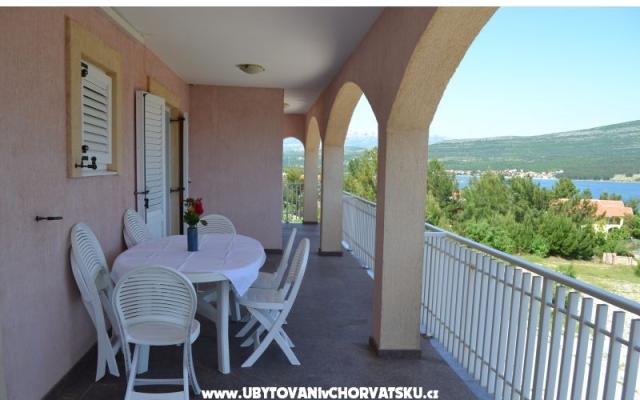 Apartmaji Martin - apartmaji Novigrad Hrvaška