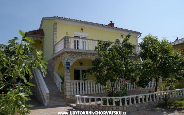 Apartma Buba - apartmaji Novi Vinodolski Hrvaška