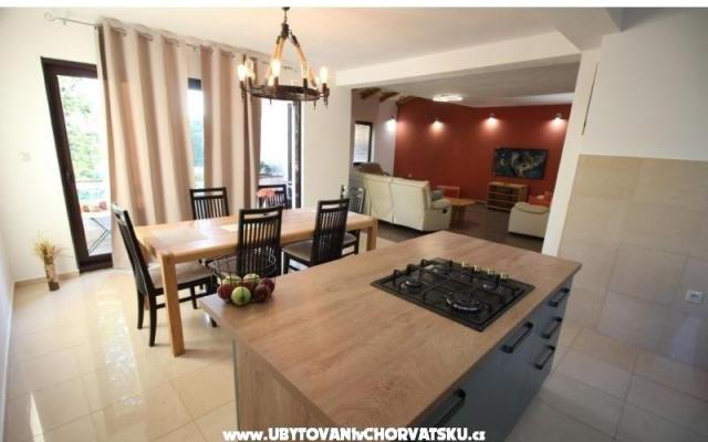 DO@MA - apartmaji Novi Vinodolski Hrvaška