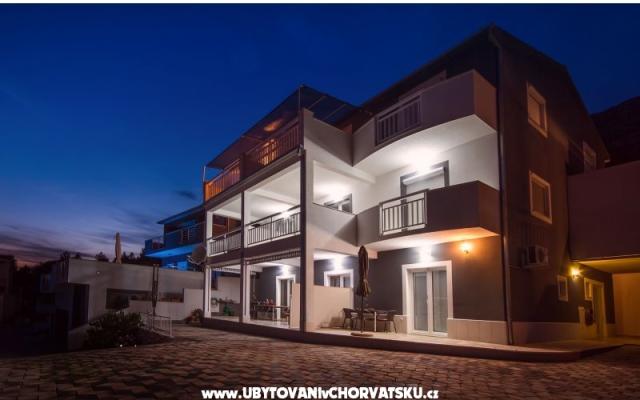 Ana-Marija Apartmaji Stanici - apartmaji Omiš Hrvaška