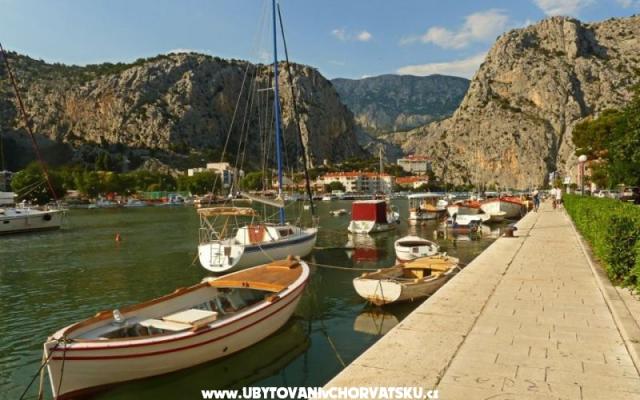 Apartma 1 - apartmaji Omiš Hrvaška