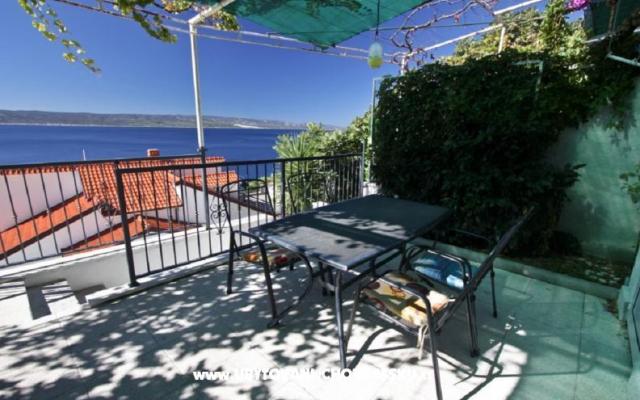 Apartma Bruno - apartmaji Omiš Hrvaška