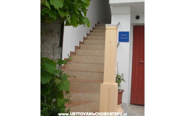 Apartma Danica - apartmaji Omiš Hrvaška