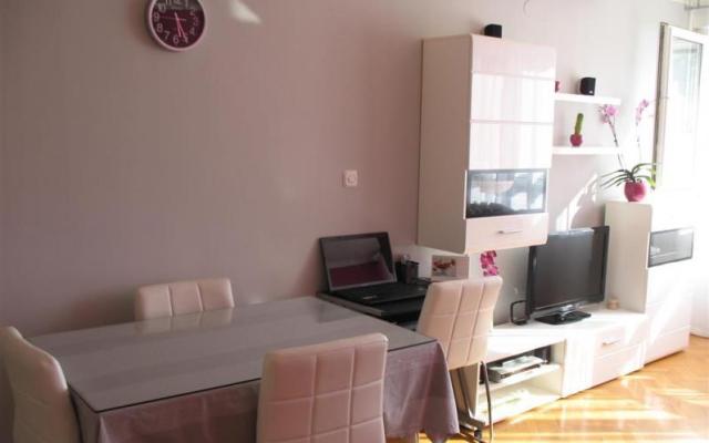 Apartma Ivančica - apartmaji Omiš Hrvaška