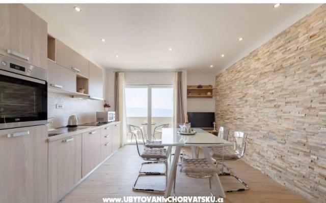Apartma Maris - apartmaji Omiš Hrvaška