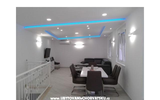 Apartma Nevena 2 - apartmaji Omiš Hrvaška