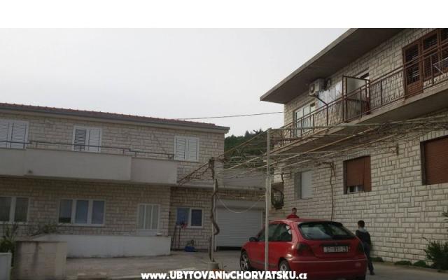 Apartmaji Biskup - apartmaji Omiš Hrvaška