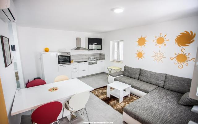 Apartmaji Dalamacija - apartmaji Omiš Hrvaška