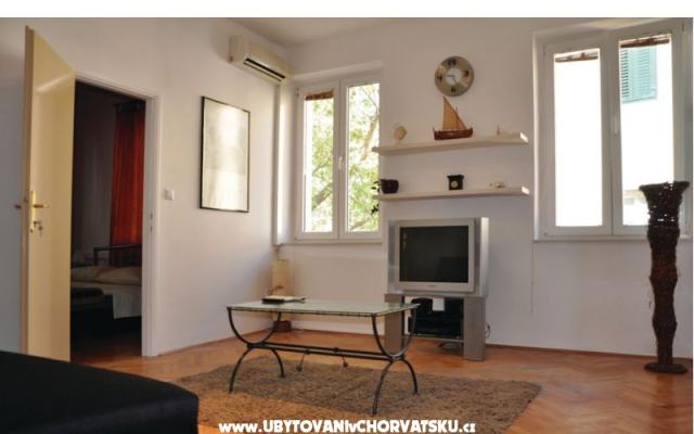 Apartmaji Fošal - apartmaji Omiš Hrvaška