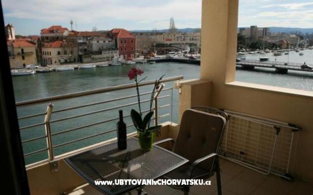 Apartmaji MIRNA&amp;MATEA - apartmaji Omiš Hrvaška