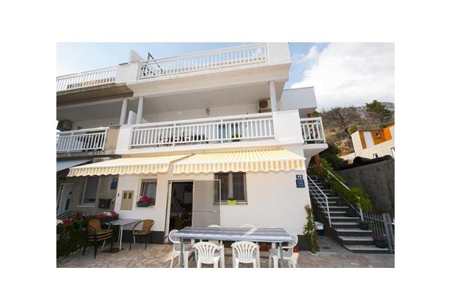 Apartmaji Nada - apartmaji Omiš Hrvaška