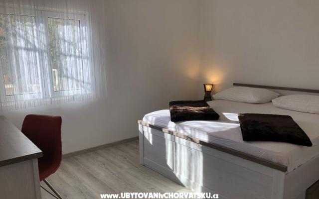 Apartmaji Nejašmić - apartmaji Omiš Hrvaška
