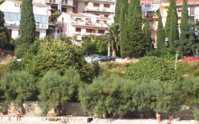 Apartmaji Ruzica - apartmaji Omiš Hrvaška