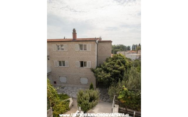 Apartmaji Vrljičak - apartmaji Omiš Hrvaška