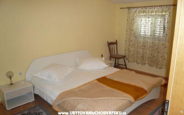 Apartmaji Cvitanovic - apartmaji Omiš Hrvaška