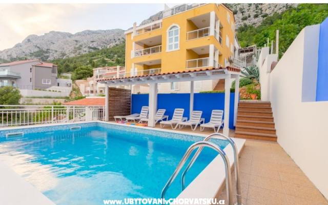 Apartma Dodo z bazenom - apartmaji Omiš Hrvaška